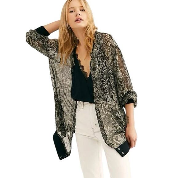 Free People Lori Bomber Jacket Oversized Sz M Black Sheer Snake-print Snap Front - Picture 1 of 14